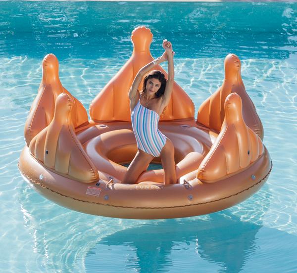 Royal Crown Island Float